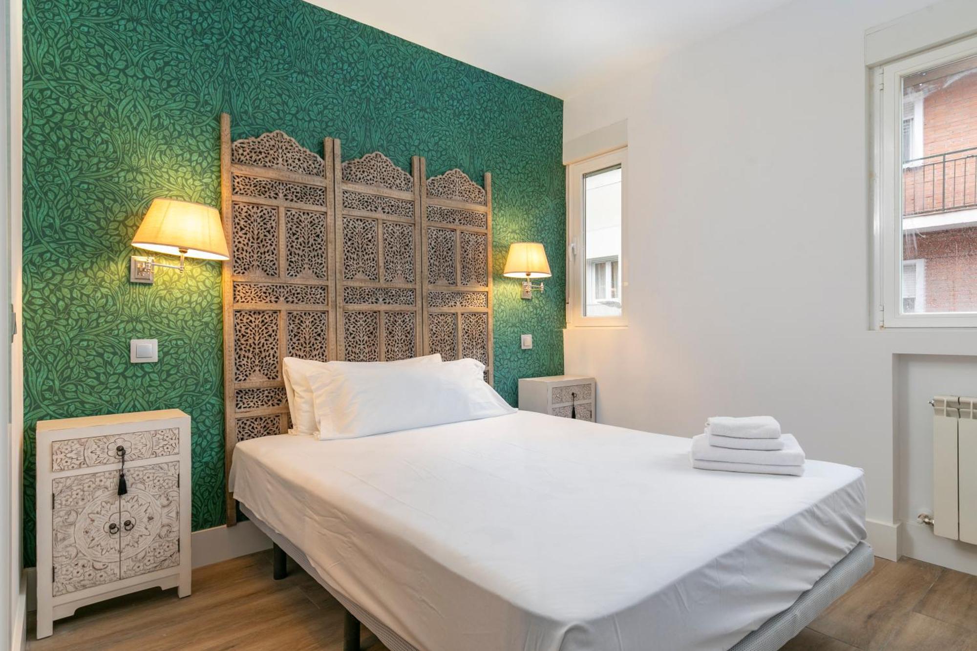 Plaza De Castilla Apartments Madrid Exterior photo